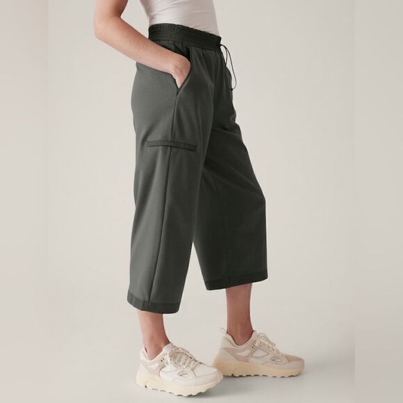 Athleta Triumph Hybrid Wide Crop - Picture 3 of 10